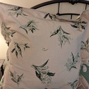 Pottery Barn Monique Lhuillier Lily of the Valley Cotton Euro Shams